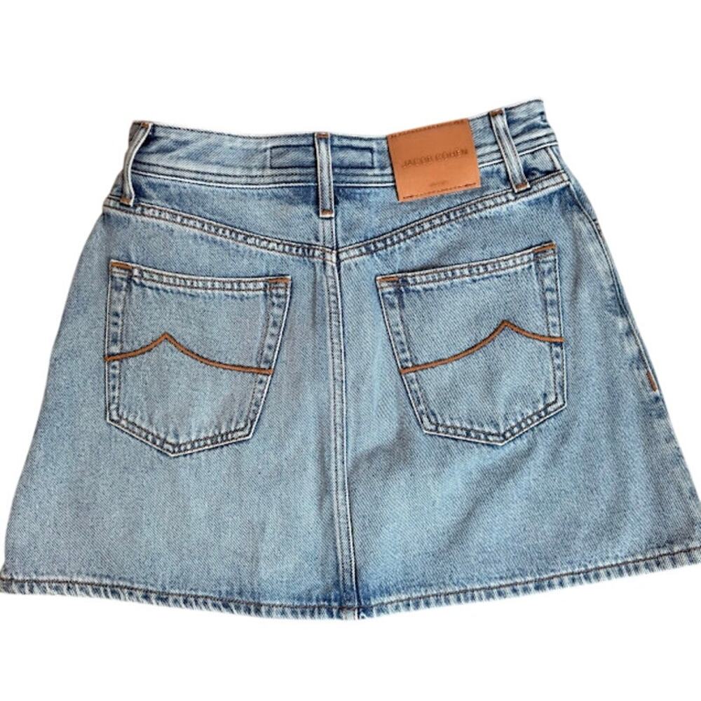 Jacob Cohen Luxury Denim Mini Skirt Made in Italy Light Wash Size 38 $385 MSRP - Picture 4 of 11